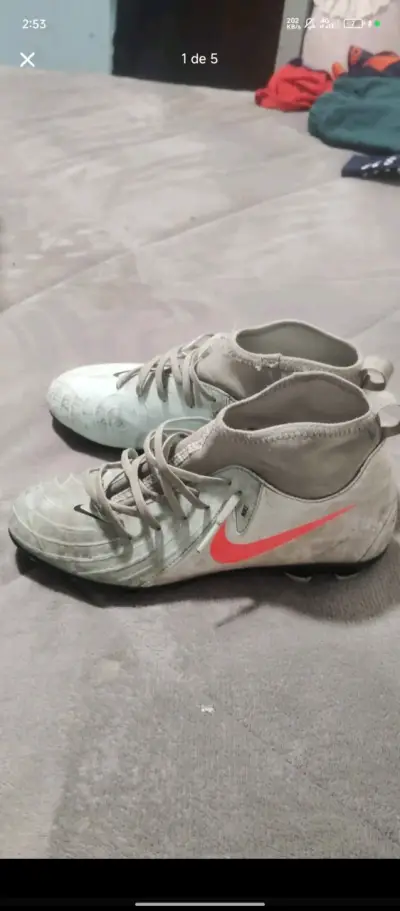 Botines de fútbol Nike grises usados - miniatura 2