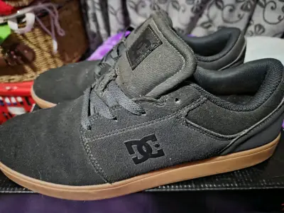 Zapatillas DC negras de skate - miniatura 1