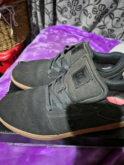 Zapatillas DC negras de skate - miniatura 3