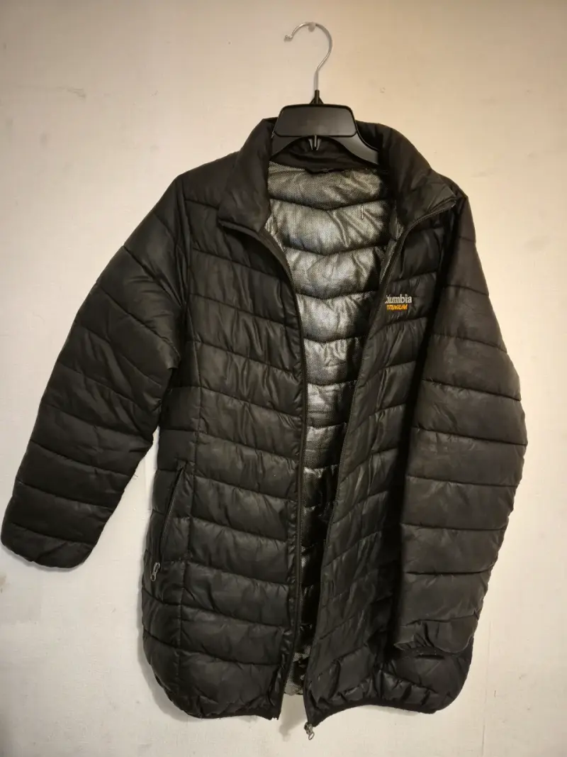 Chaqueta Columbia Titanium negra acolchada - 3