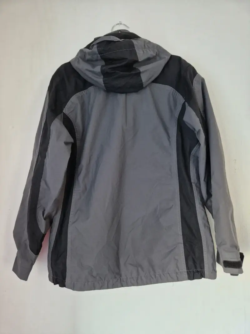 Chaqueta impermeable gris para hombre - 3