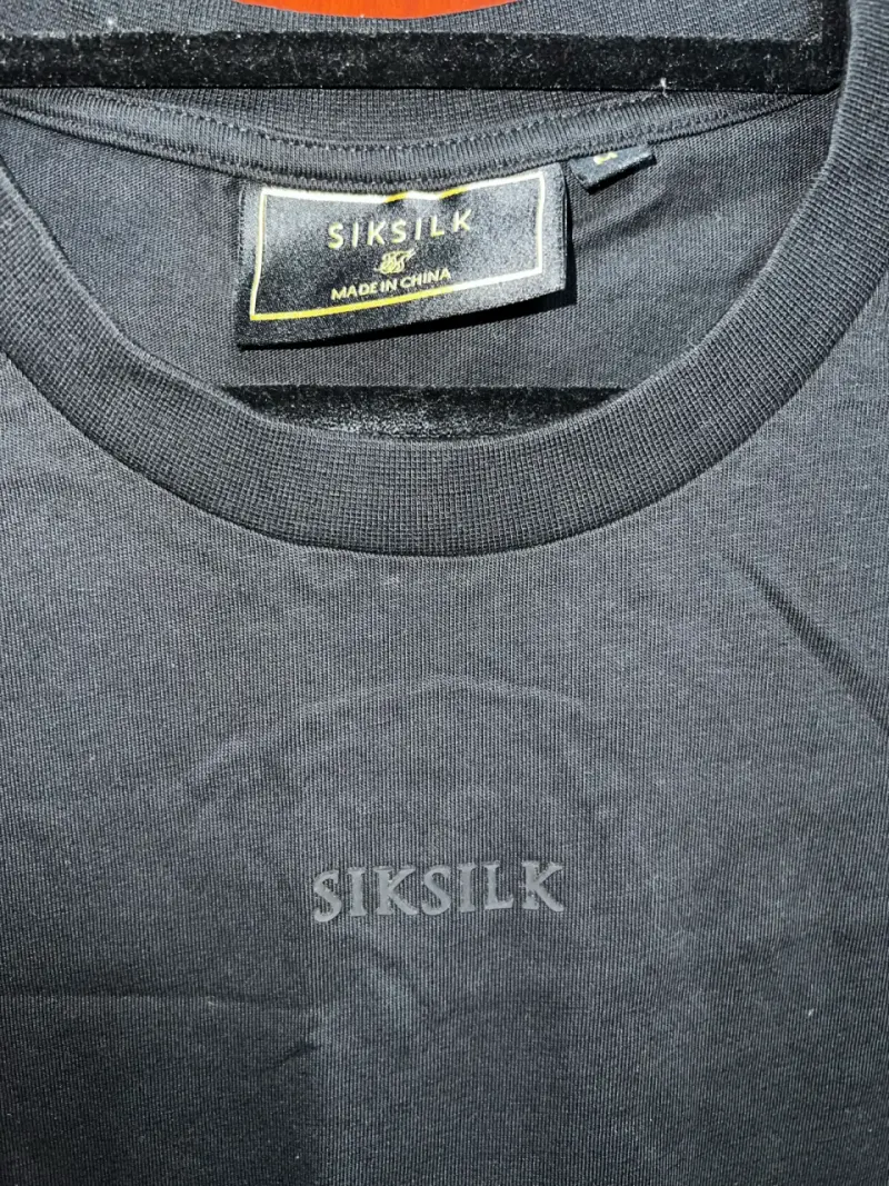Polera negra SikSilk de algodón - 2