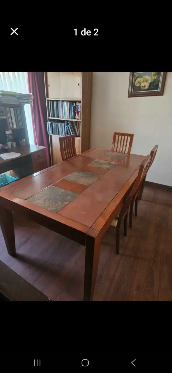 Mesa de comedor de madera con 6 sillas
