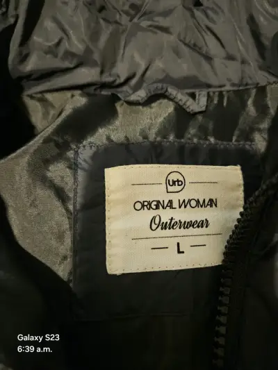 Chaqueta acolchada negra talla L - miniatura 2