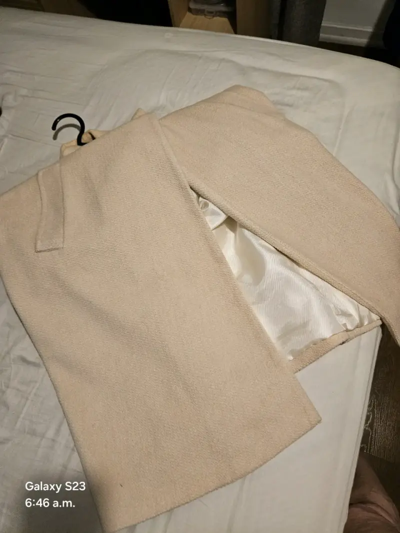 Abrigo largo beige elegante para mujer - 2