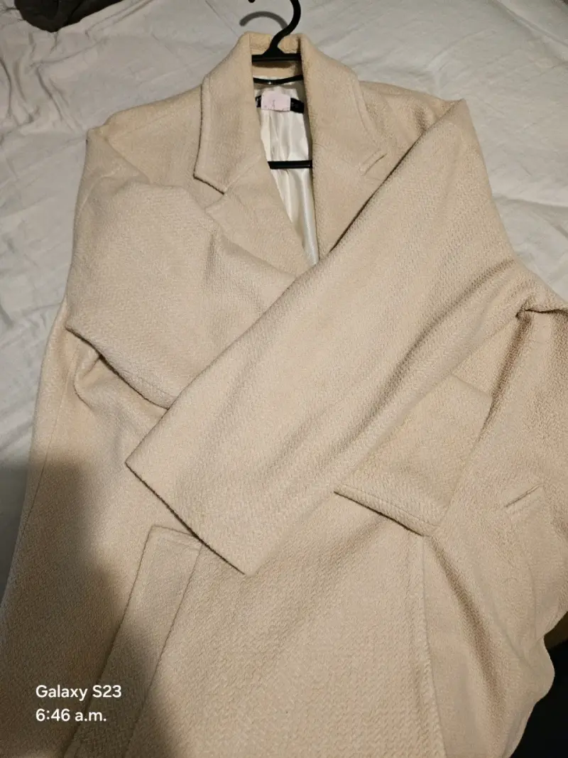 Abrigo largo beige elegante para mujer - 3