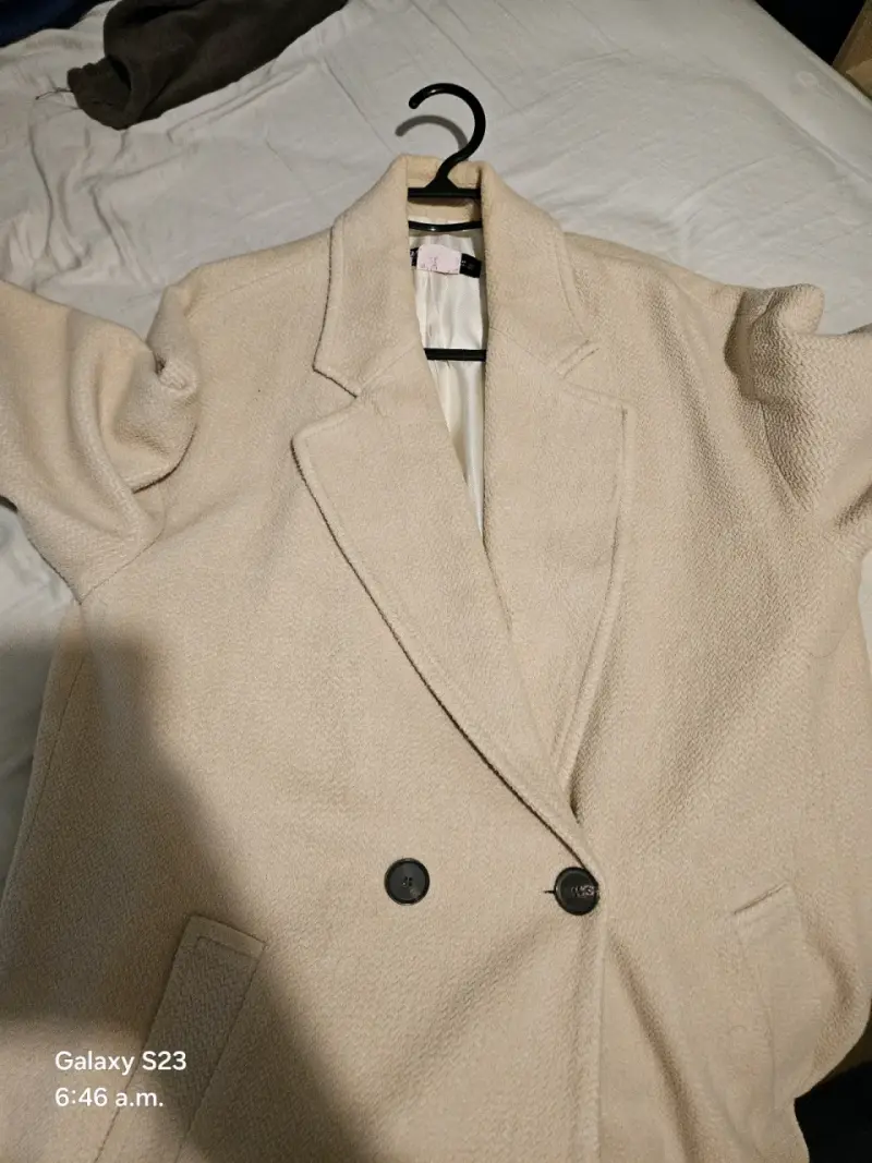 Abrigo largo beige elegante para mujer - 4