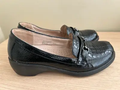 Mocasines negros  estilo cocodrilo - miniatura 4