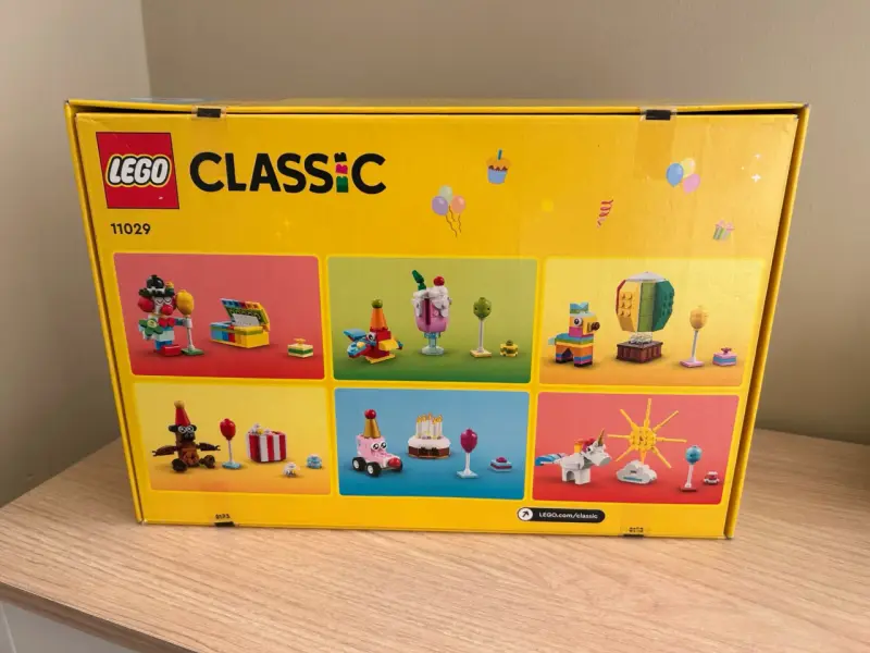 LEGO Classic Caja Creativa Fiesta 900 piezas - 3