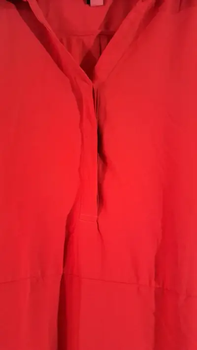 Vestido rojo suelto de manga corta - miniatura 2
