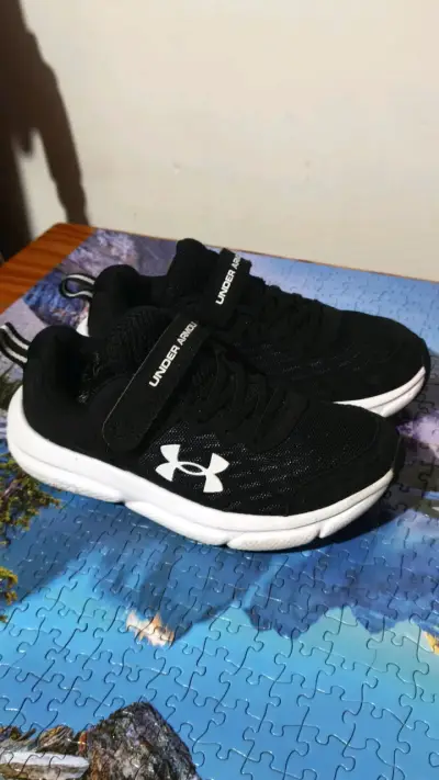 Zapatillas Deportivas Under Armour NRO 33 - miniatura 1