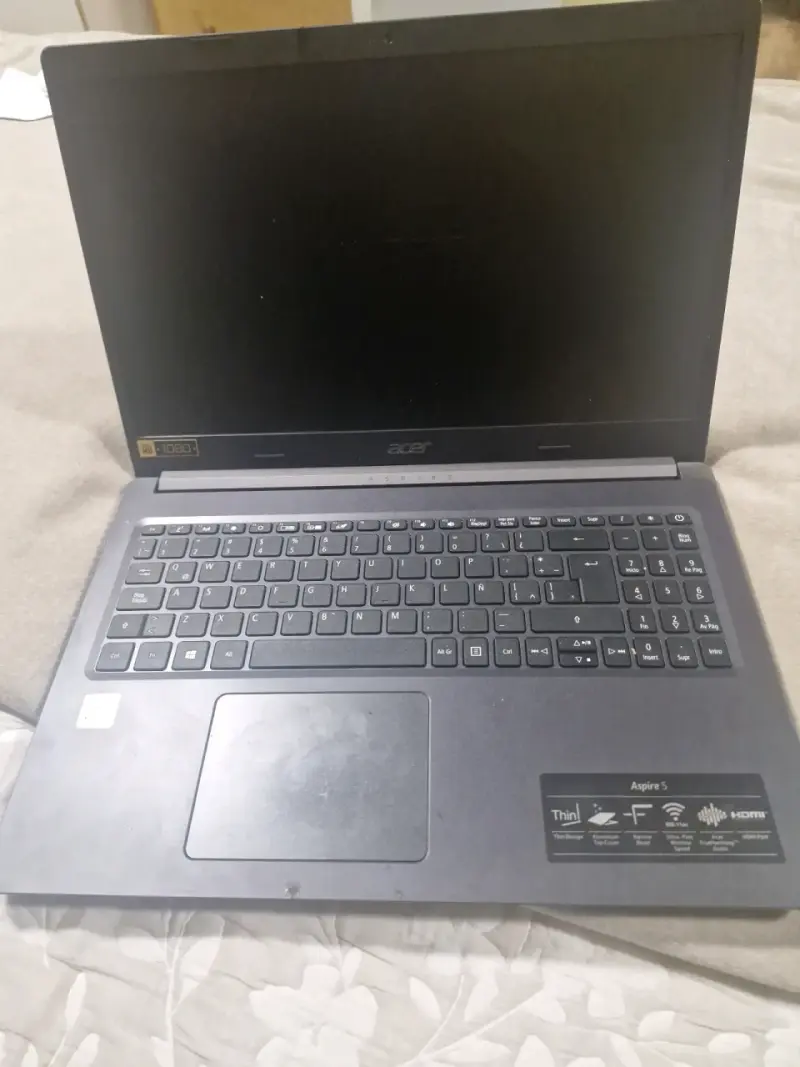 Laptop Acer en buen estado - 2