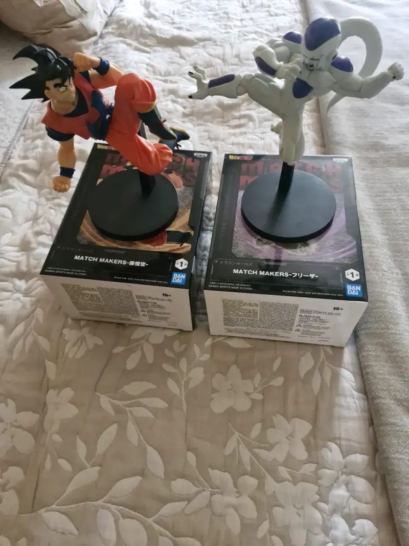 Figuras Dragon Ball Z Goku y Freezer Bandai - 2