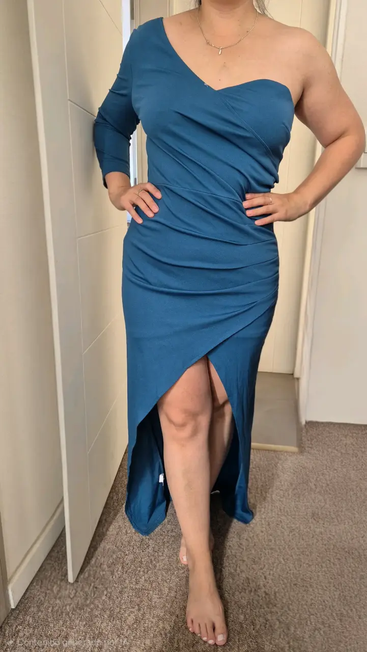 Vestido azul asimétrico elegante - 1