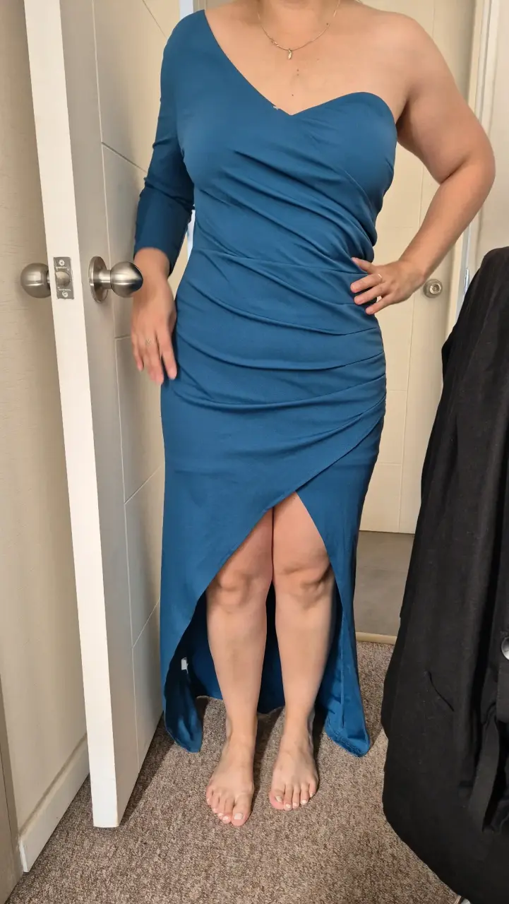 Vestido azul asimétrico elegante - 5
