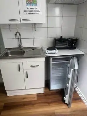 Pieza baño cocina personal 2cuadras metro Franklin - miniatura 3