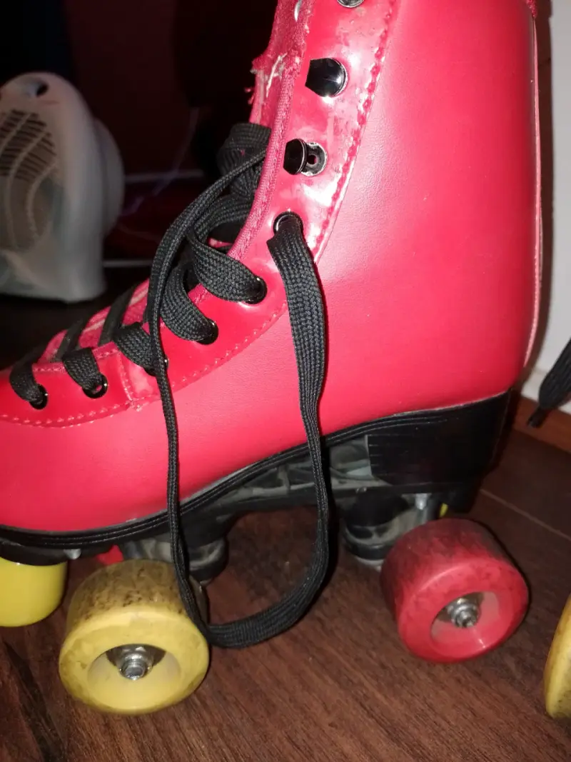 Patines de cuatro ruedas rojos para adultos - 1