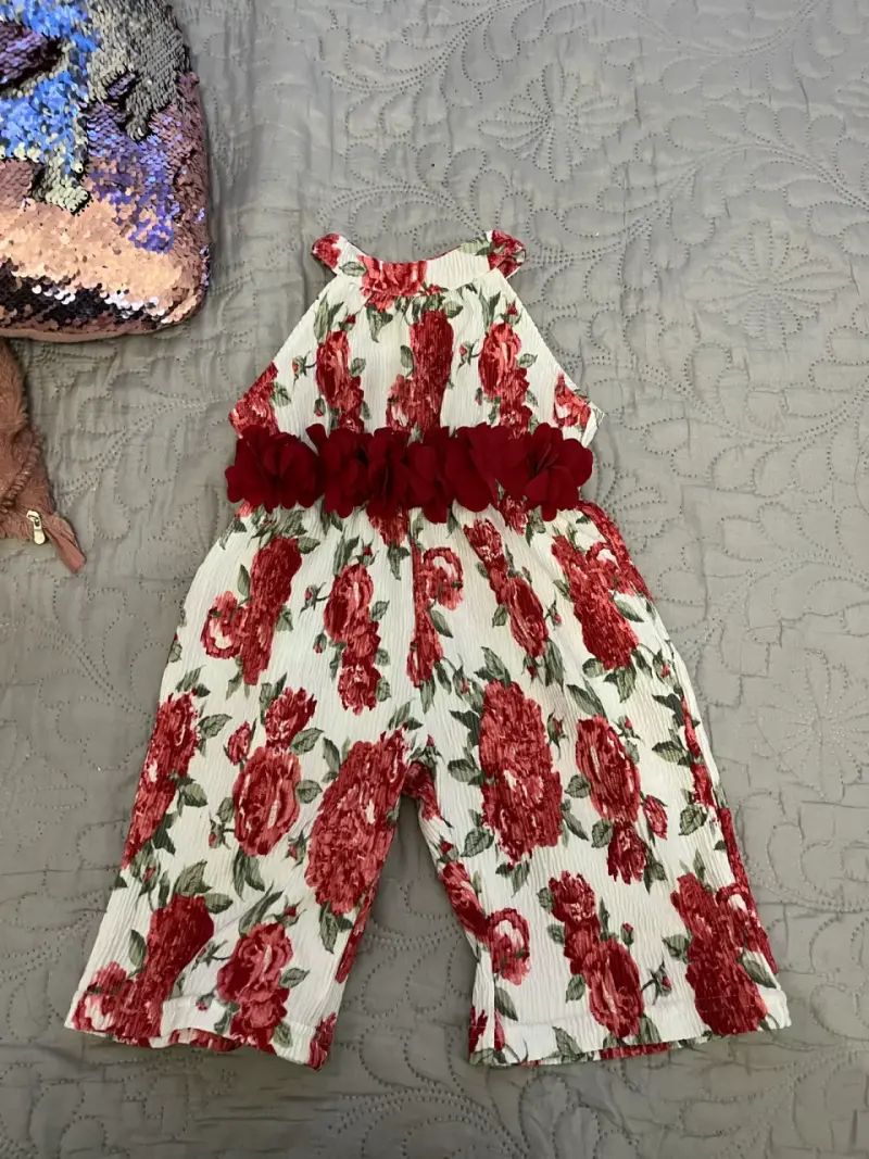 Enterito floral para niña con diseño de rosas - 1