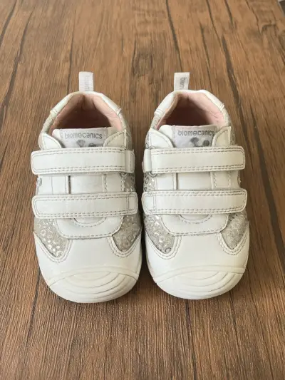 Zapatillas blancas Biomecanics para bebé - miniatura 1