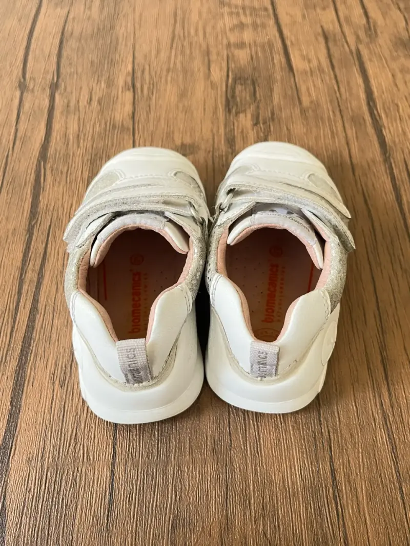 Zapatillas blancas Biomecanics para bebé - 4