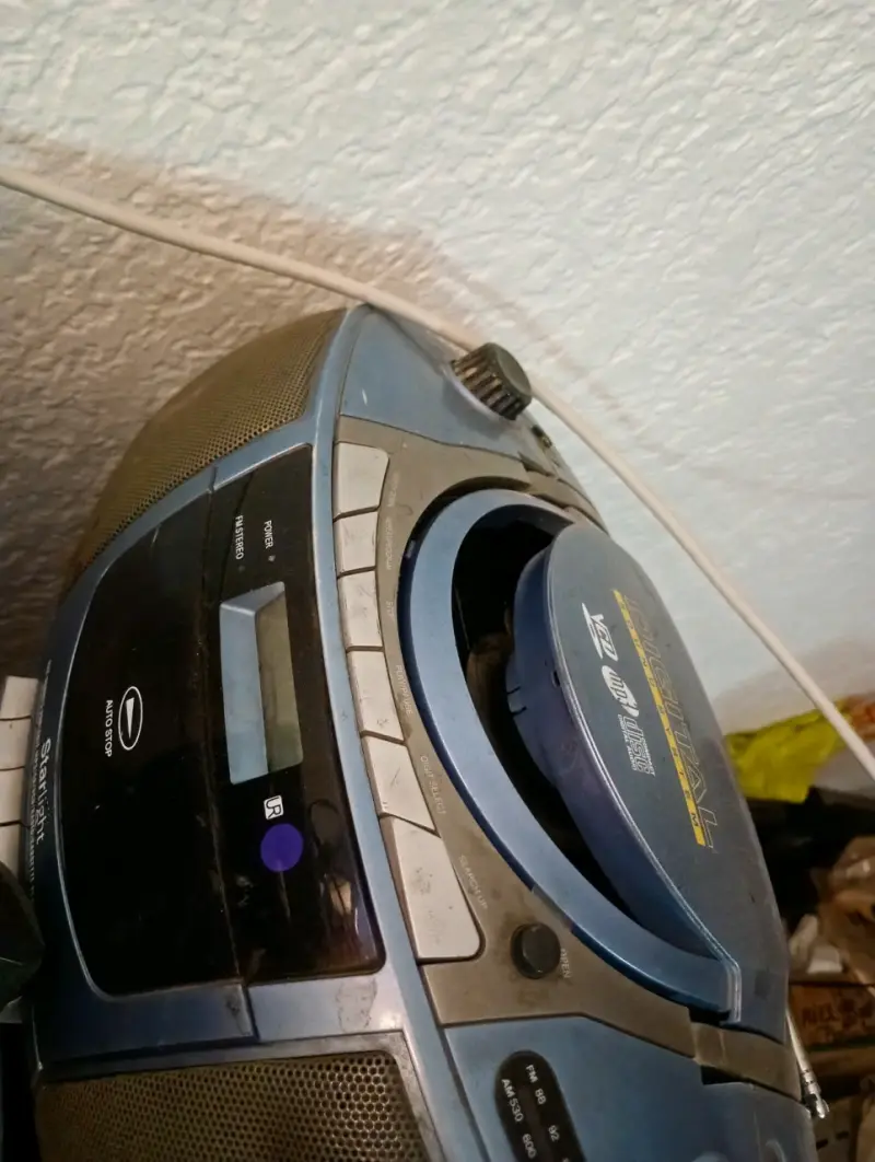 Radio CD portátil Starlight con reproductor de casetes