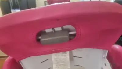 Silla de comer infantil rosada con diseño de animales - miniatura 5