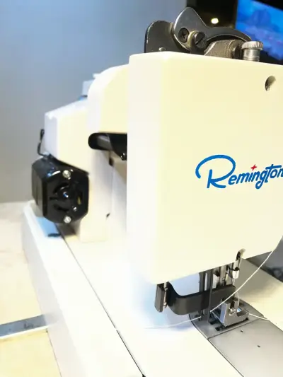 Máquina de coser portátil con estuche remigton - miniatura 3