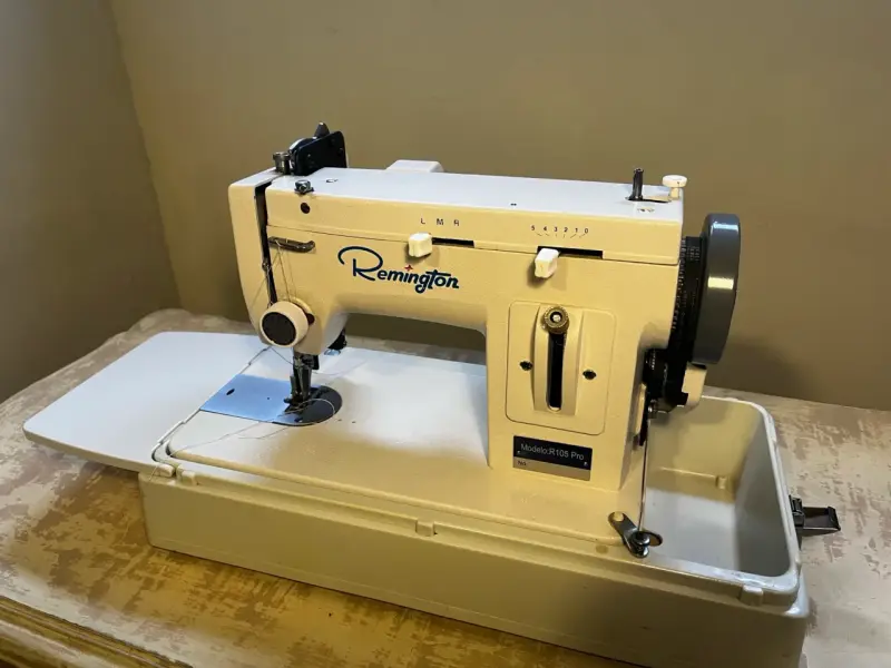 Máquina de coser portátil con estuche remigton - 6