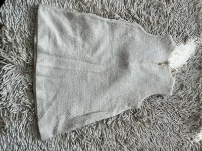 Vestido infantil blanco con lazos negros - miniatura 3