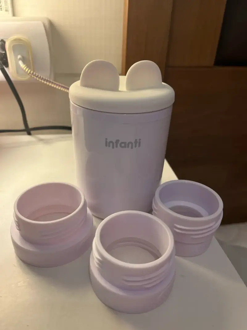 Calentador de mamaderas Infanti con adaptadores - 1