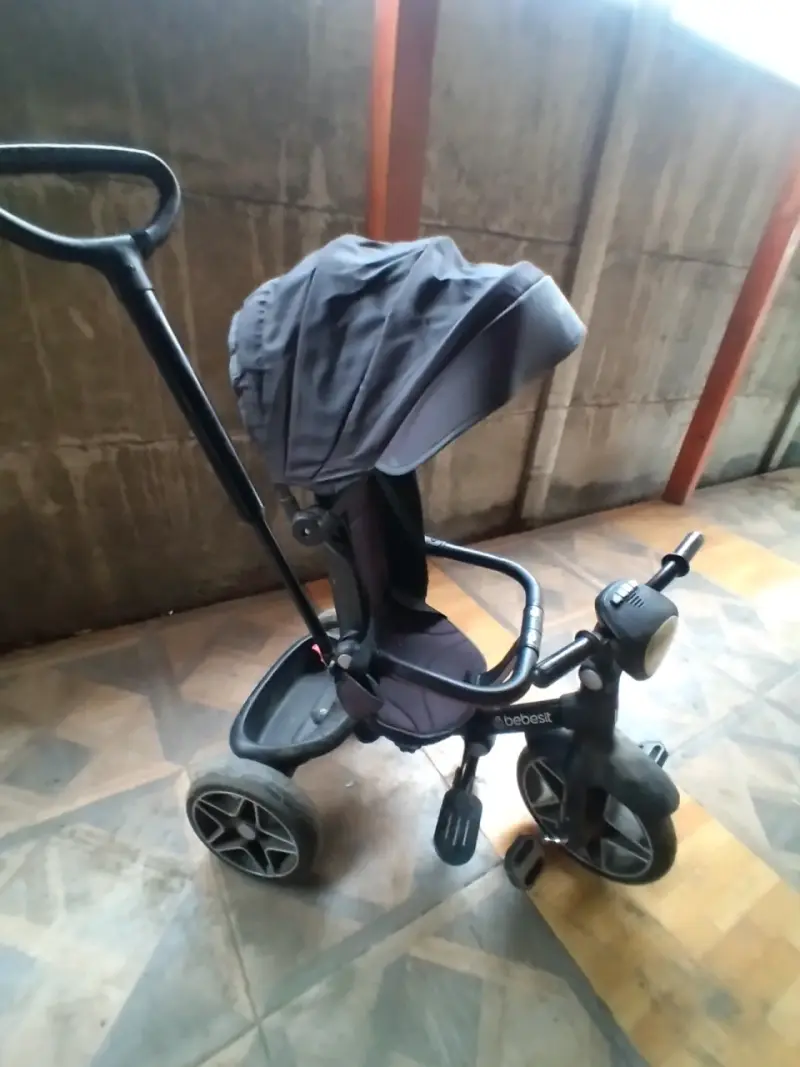 Triciclo Bebesit con manillar y toldo - 5