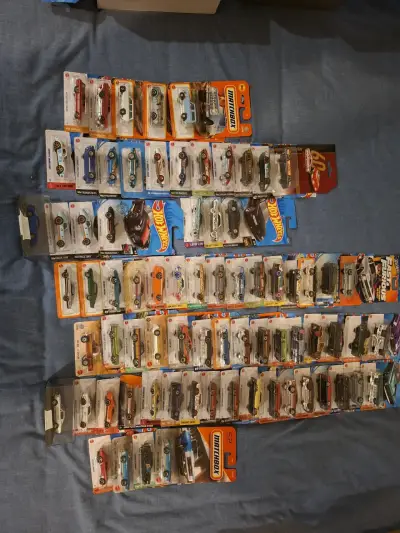 Vendo mi Colección de autos Hot Wheels - miniatura 1
