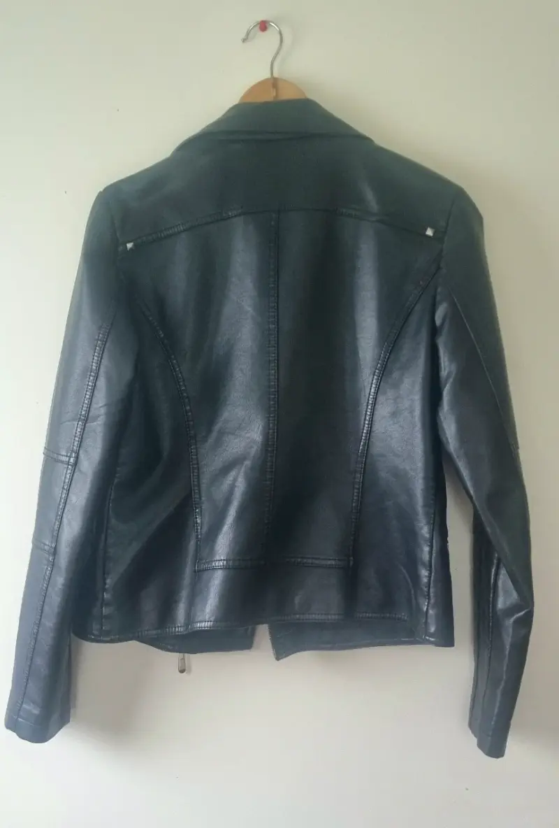 Chaqueta de cuero negra estilo biker Calzhinv - 2
