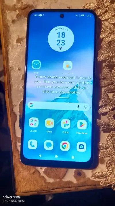 Smartphone Motorola g14 en buen estado - miniatura 1