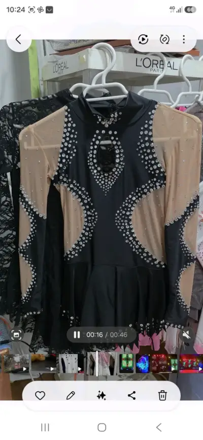 Vestido de patinaje artístico con pedrería - miniatura 3