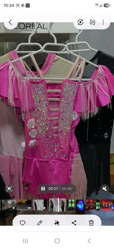 Vestido de patinaje artístico con pedrería - miniatura 4