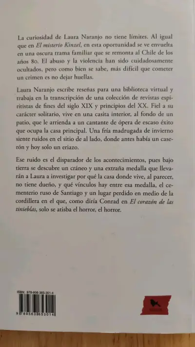 Libro 'Profanaciones' de Valeria Vargas - miniatura 2