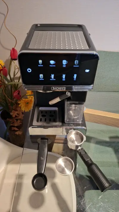 Cafetera espresso Thomas con pantalla táctil - miniatura 2