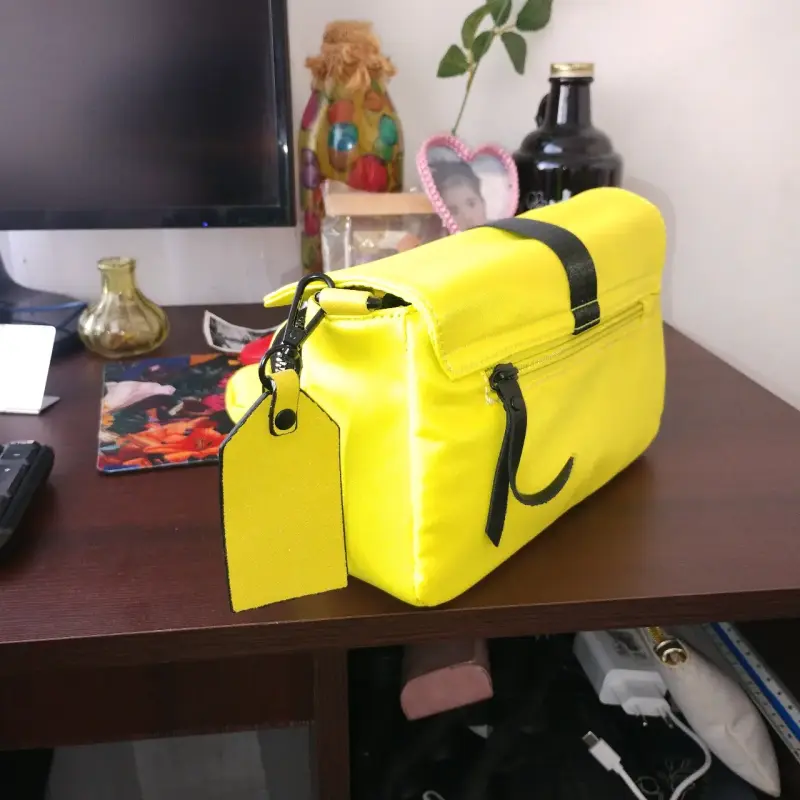 Bolso bandolera amarillo Amphora con bolsillos - 2