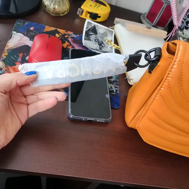 Cartera de cuero sintético amarilla con cadena - 5