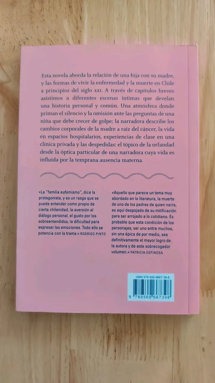 Libro 'Ella Estuvo Entre Nosotros - 2