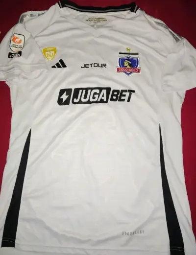Camiseta  Colo-Colo blanca 2023 - miniatura 1