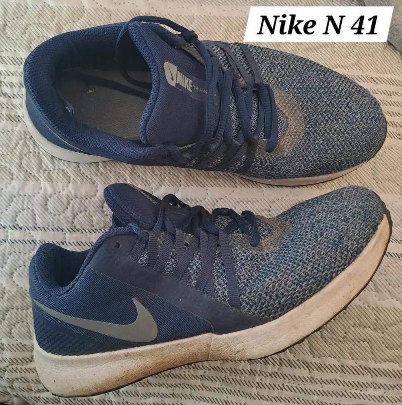 Zapatillas deportivas Nike azul talla 41