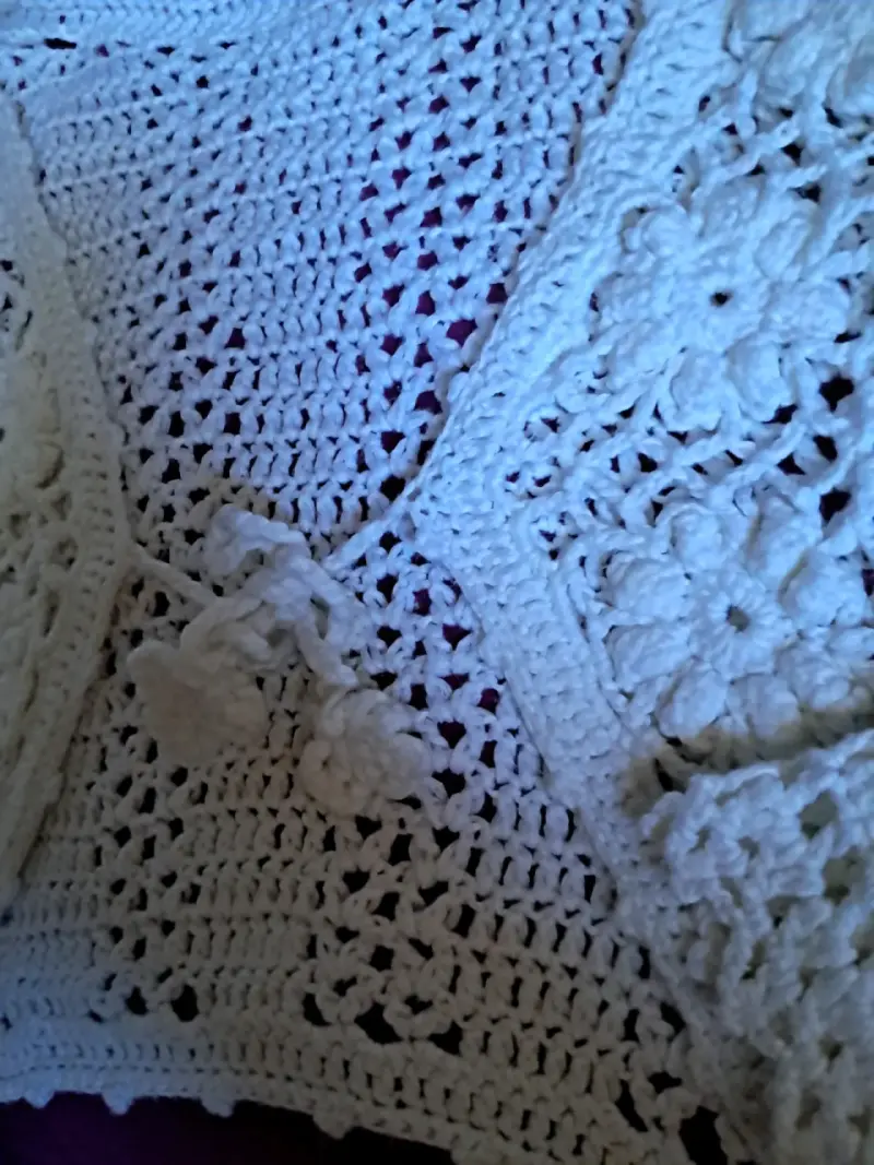 Chaleco tejido blanco de encaje floral - 2