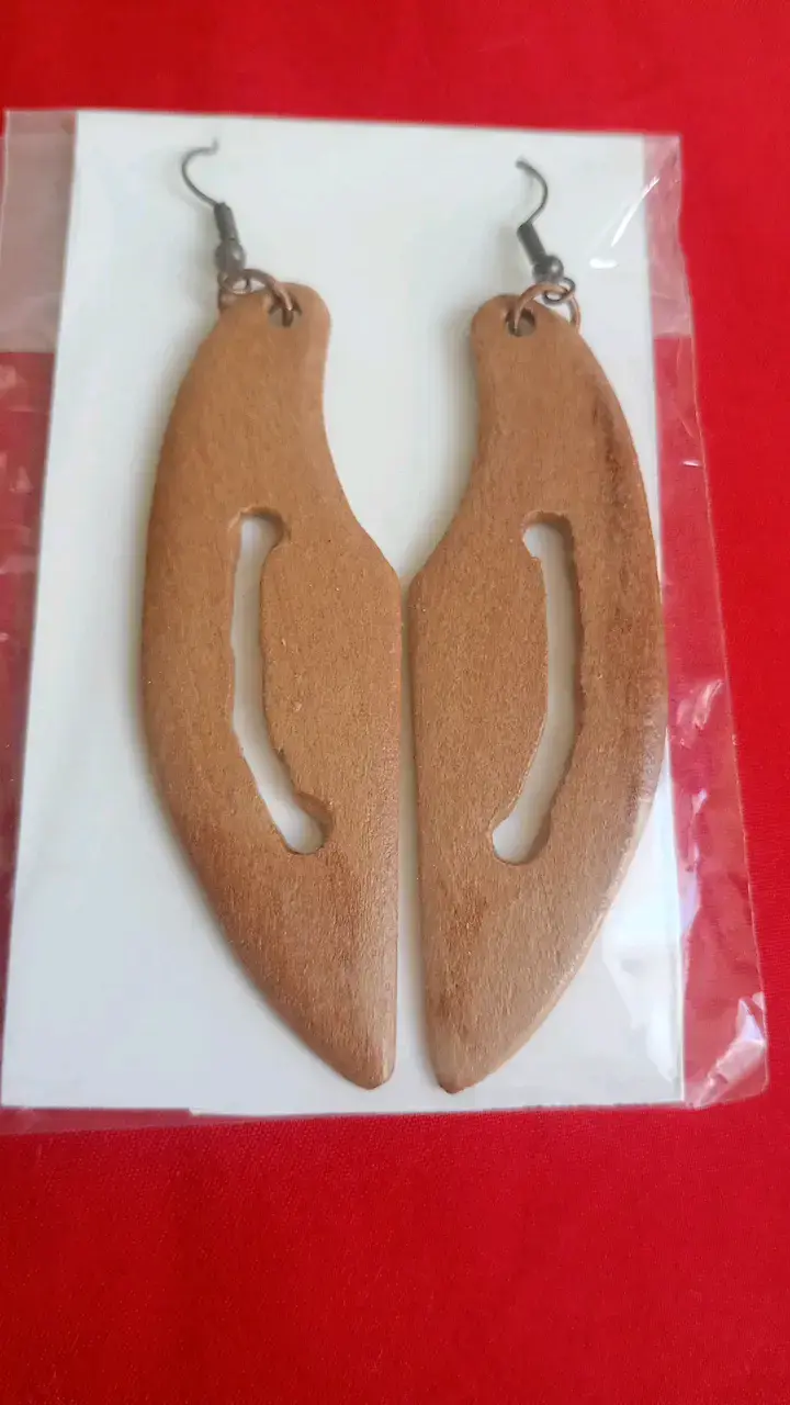 Aros de madera artesanales únicos - 3