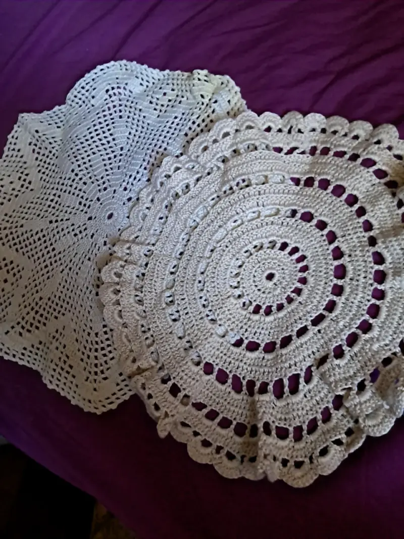 Set de tapetes tejidos a crochet beige - 4