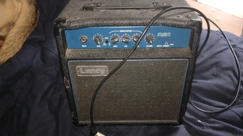 Amplificador Laney RB1 para bajo - 1