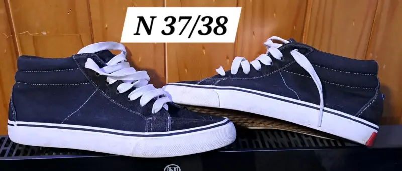 Zapatillas negras de lona talla 37/38