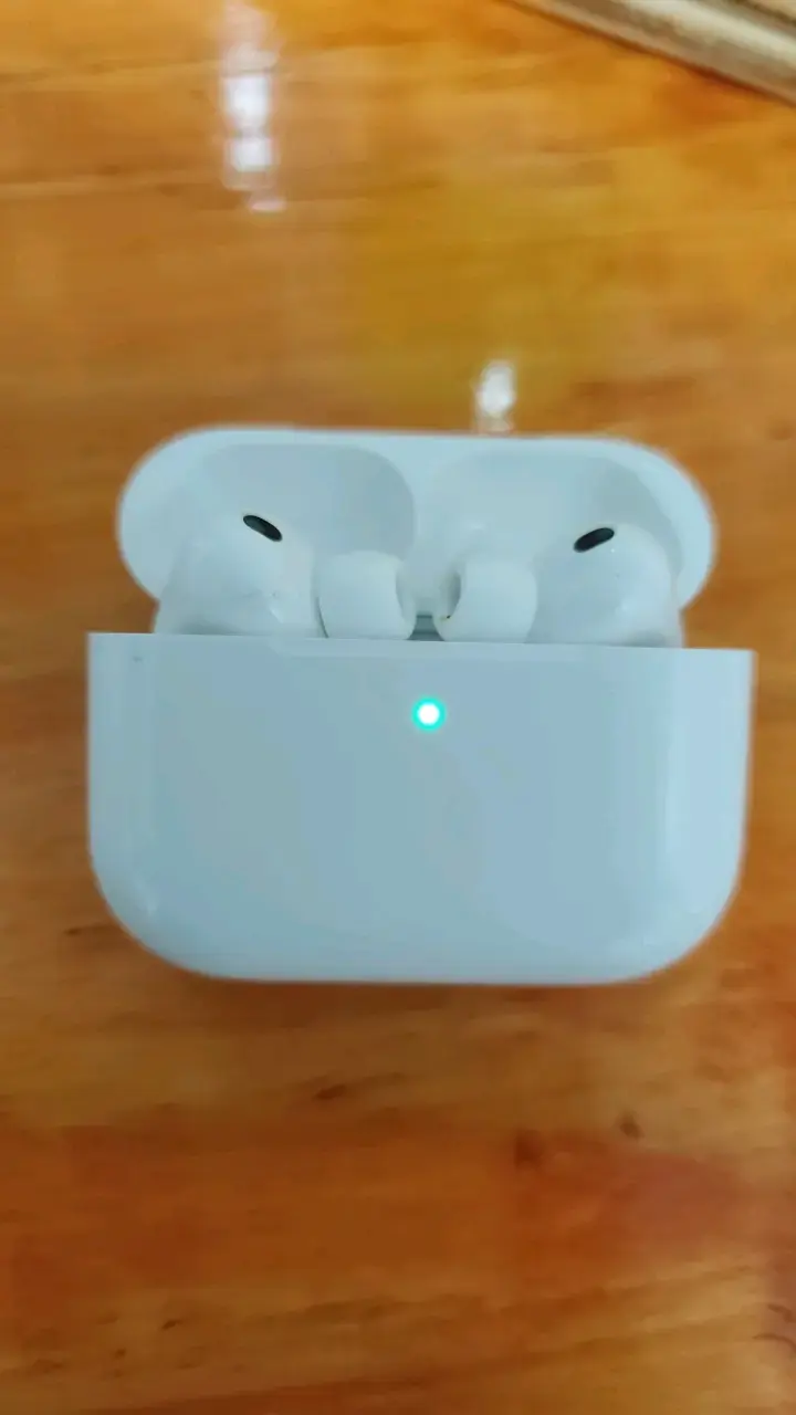 Auriculares inalámbricos con estuche de carga - 1