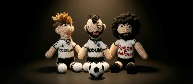 Muñecos tejidos a mano de Colo-Colo - 2
